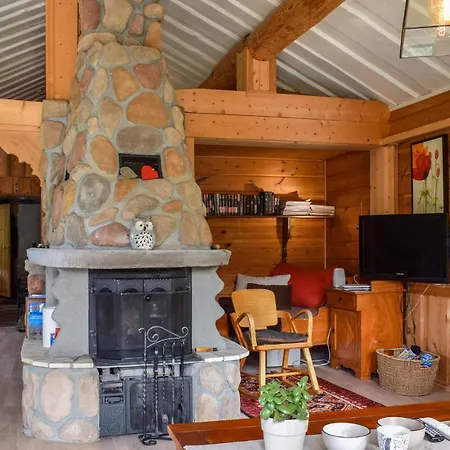 Amazing In W/ 3 Bedrooms Сasa de vacaciones *